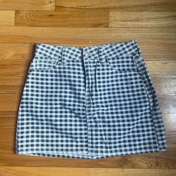 PacSun Dresses & Skirts - White and black checkered mini skirt from pacsun